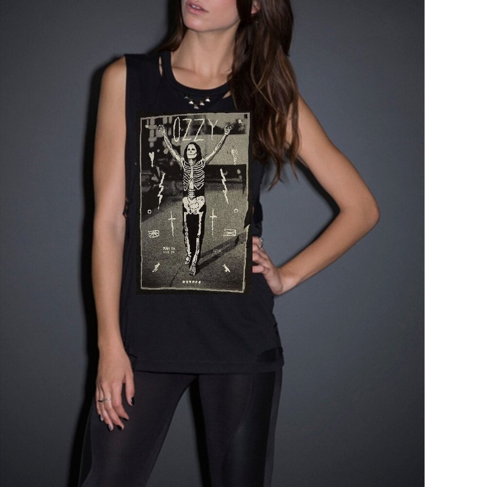 OZZY Sleeveless Black Graphic Muscle Tank Top